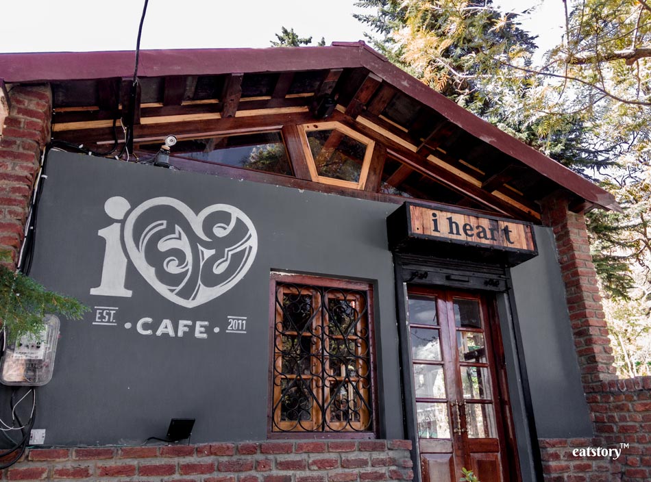 iHeart-Cafe-04-Outside