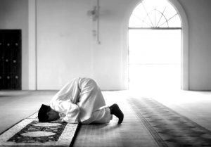 muslim-man-praying-in-a-mosque