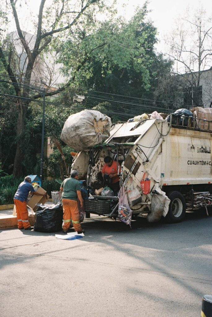 workers collecting garbage