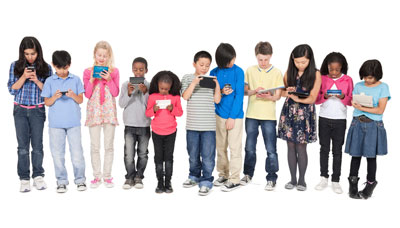 kids-group-on-phones (1)