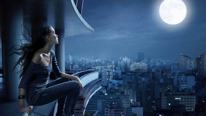 imagesource:http://www.wallpapermade.com/wallpaper//girl on balcony looking at the moon/