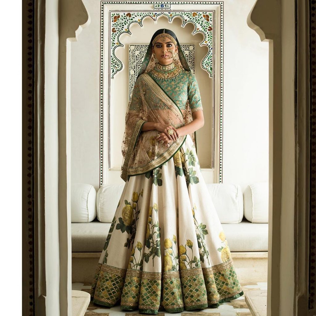 sabyasachi lehenga starting price in india