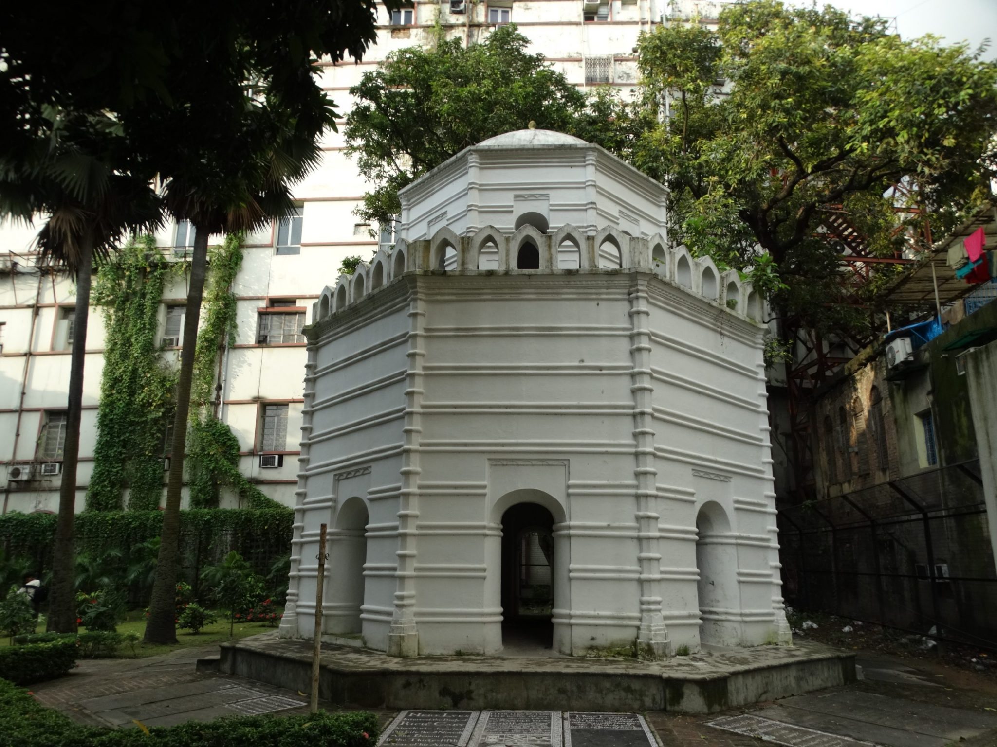 A Hidden Gem In Kolkata – St. John’s Church