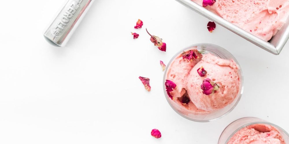 rose cashew flavored ice cream