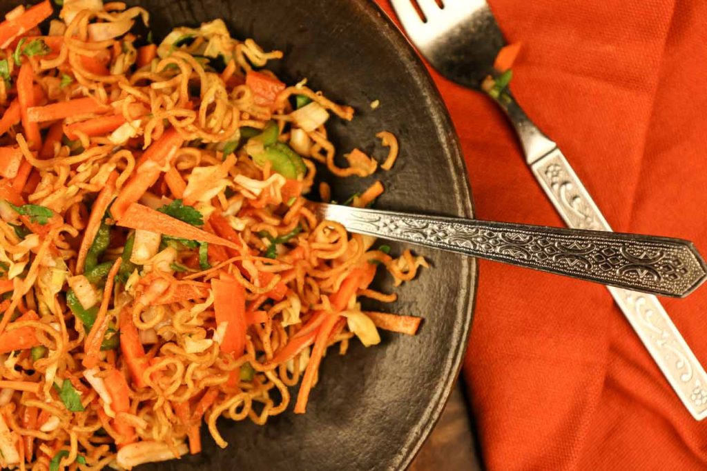 Mumbai Style Crispy Noodle Chinese Bhel Recipe Salad 9 1