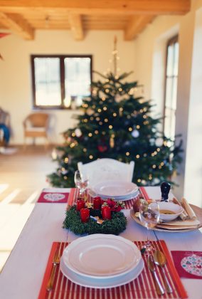 Tips on Decorating your Dining Room