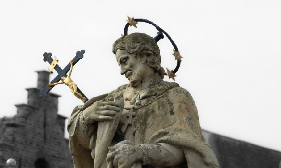 25 Greatest Poets of All Time Who Changed Literature Forever