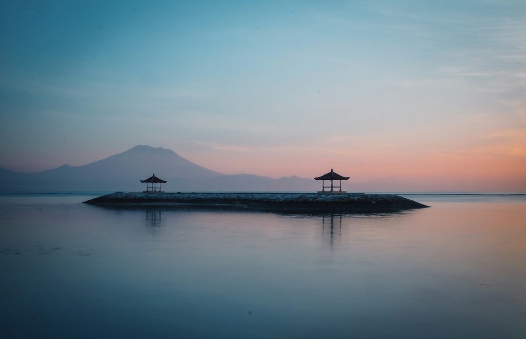 25 Best Sunsets in the World That Are Worth Travelling For most amazing sunsets of the world