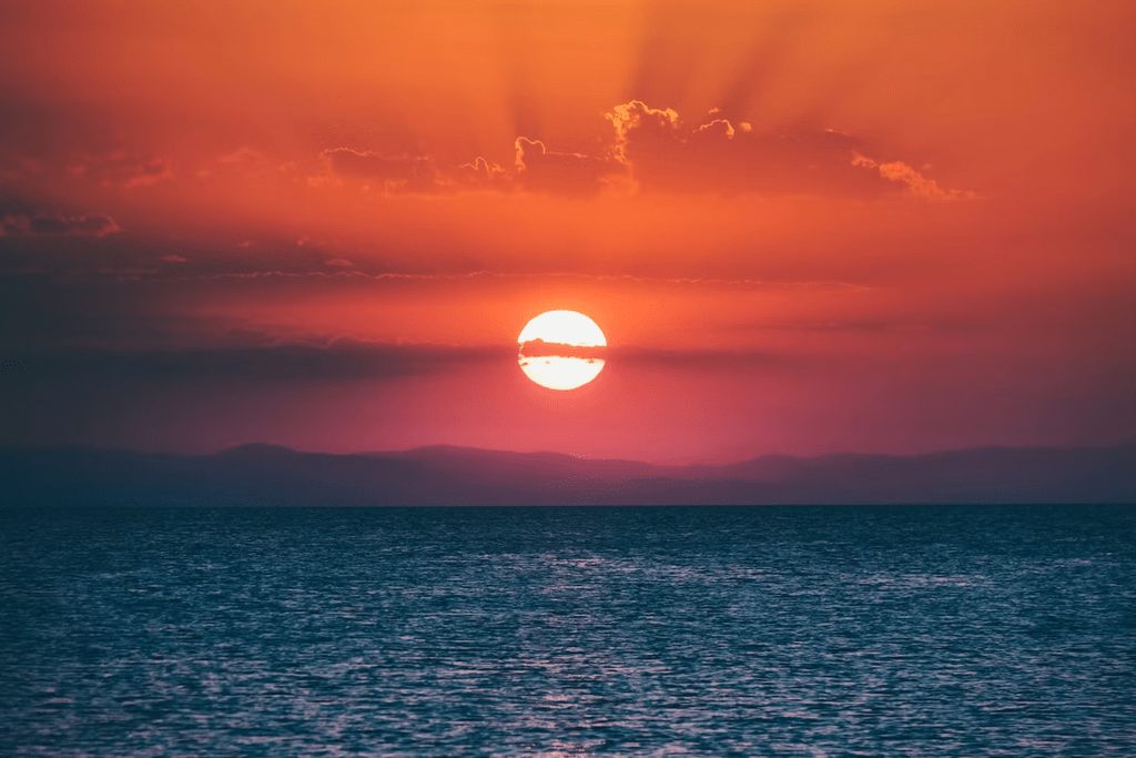25 Best Sunsets in the World That Are Worth Travelling For 25 Best Sunsets in the World That Are Worth Travelling For
